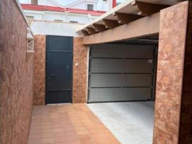Chalet en venta en Campamento, Campo de Gibraltar