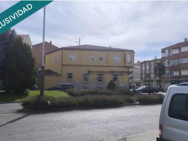 Chalet en venta en Santa María Del Páramo, Castilla y León