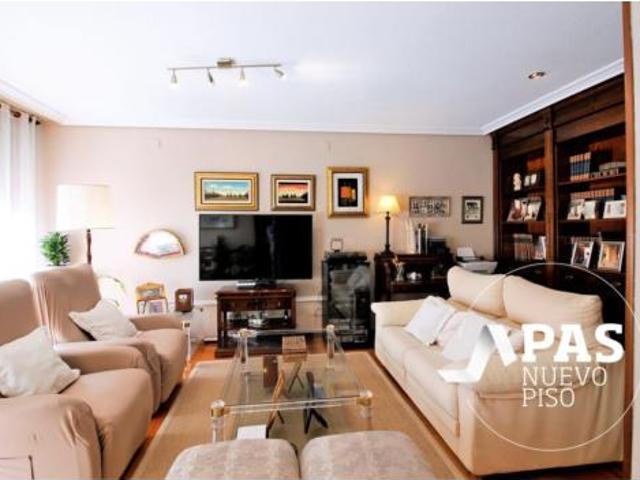 Chalet en venta en Peñacastillo, Santander