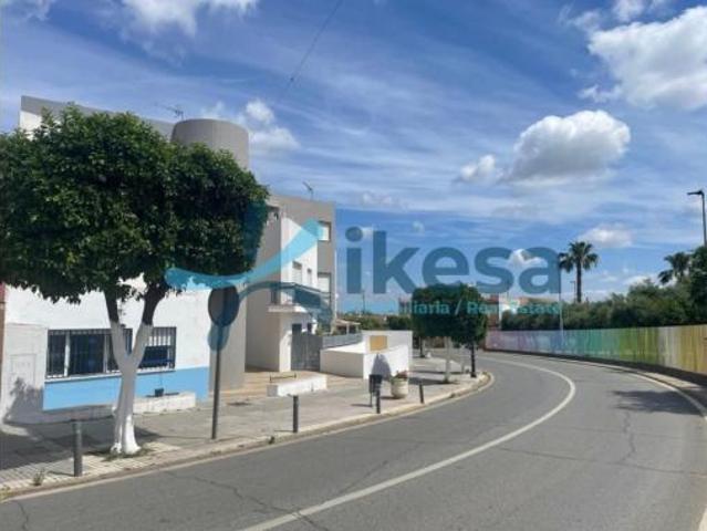 Chalet en venta en Santiponce, Andalucía