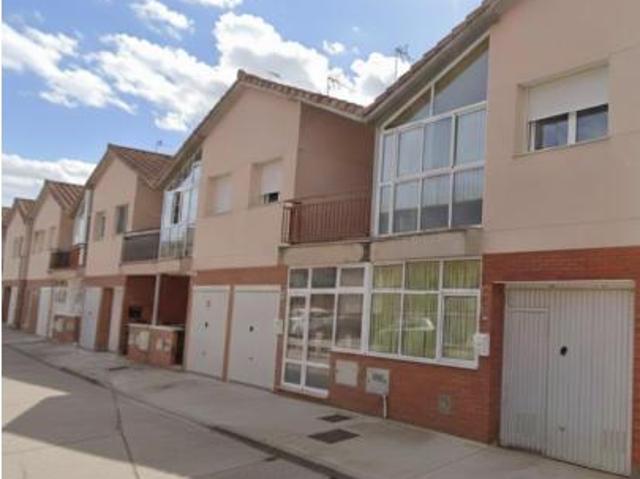 Chalet en venta en Santovenia De Pisuerga, Castilla y León
