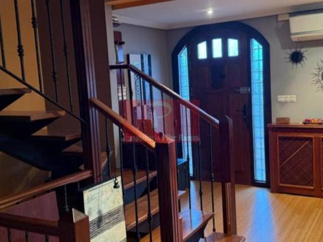 Chalet en venta en Azadinos, Sariegos