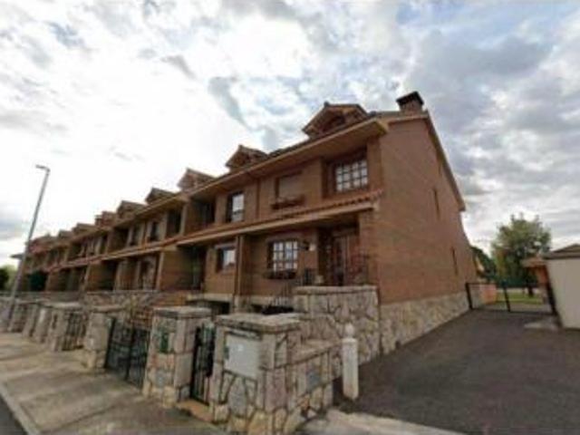 Chalet en venta en Pobladura del Bernesga, Sariegos