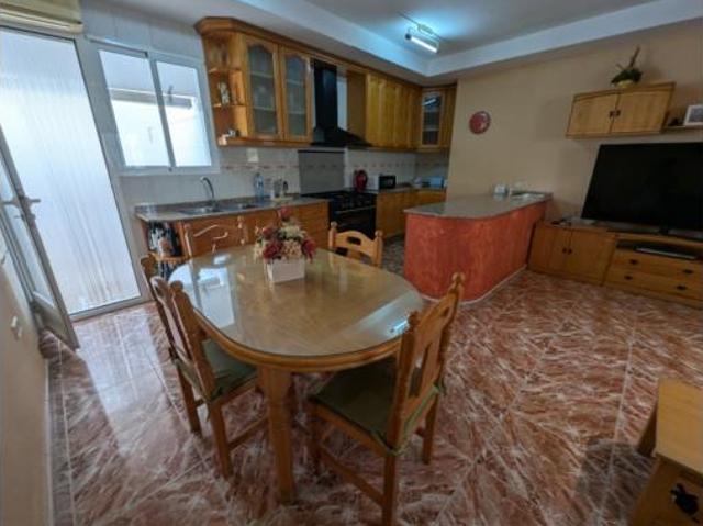 Chalet en venta en María Moliner, Sax