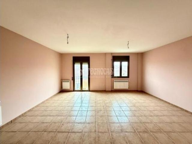 Chalet en venta en Sigüenza, Castilla-La Mancha