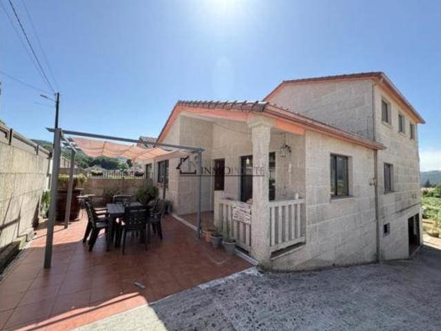 Chalet en venta en Soutomaior, Vigo