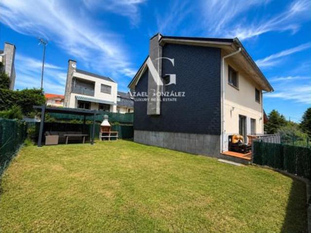 Chalet en venta en Cortiguera, Suances