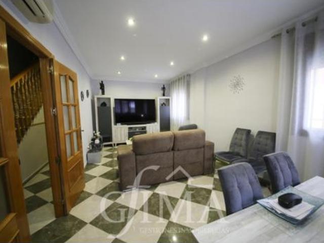 Chalet en venta en Tomelloso, Castilla-La Mancha