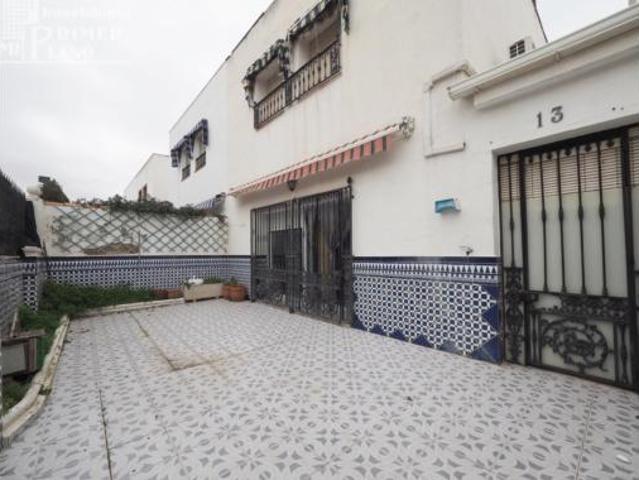 Chalet en venta en Tomelloso, Castilla-La Mancha