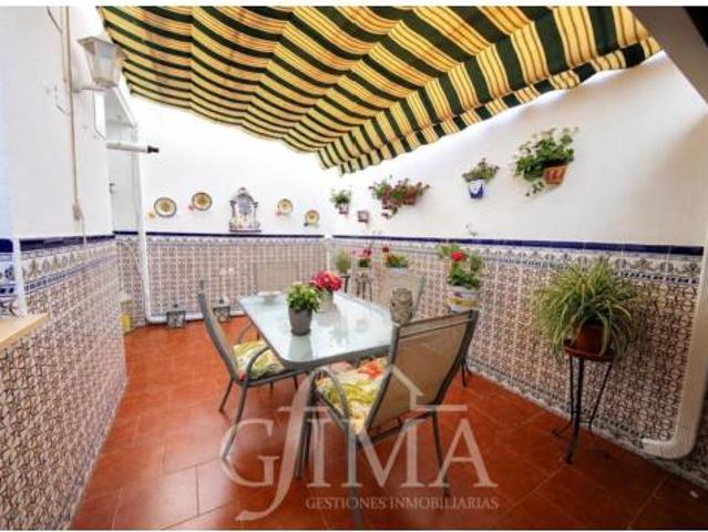 Chalet en venta en Tomelloso, Castilla-La Mancha