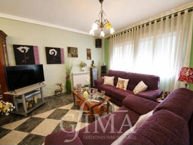 Chalet en venta en Tomelloso, Castilla-La Mancha