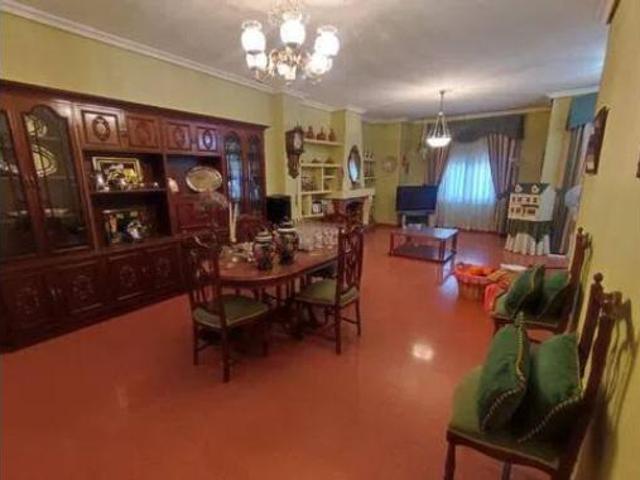 Chalet en venta en Tomelloso, Castilla-La Mancha