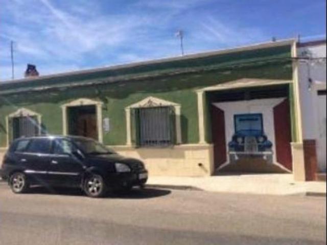 Chalet en venta en Tomelloso, Castilla-La Mancha