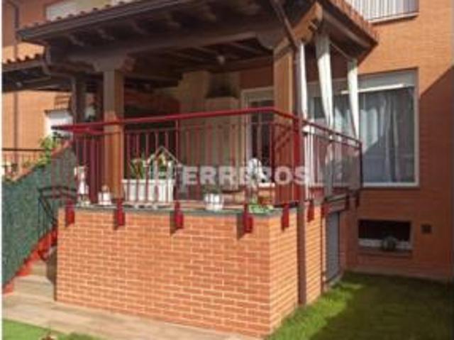 Chalet en venta en Alesanco, La Rioja