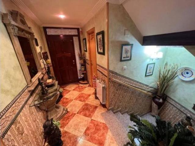 Chalet en venta en Torre Del Campo, Andalucía