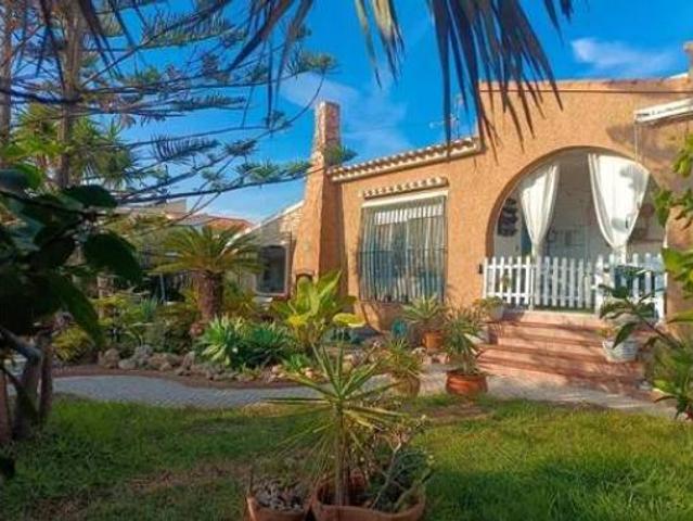 Chalet en venta en Cabo Cervera-Playa la Mata, el Baix Segura / La Vega Baja
