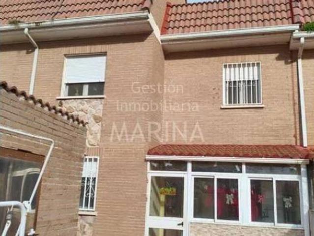 Chalet en venta en Ugena, Castilla-La Mancha