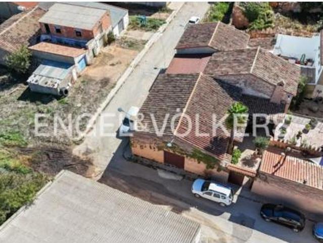 Chalet en venta en La Torre, Utiel