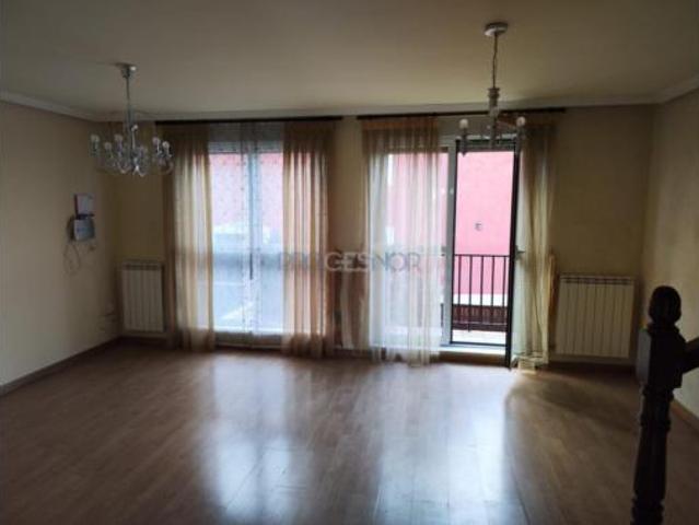 Chalet en venta en Valdefresno, Castilla y León