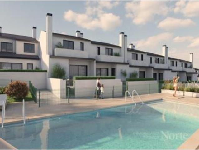 Villa en venta en Valdeolmos-alalpardo