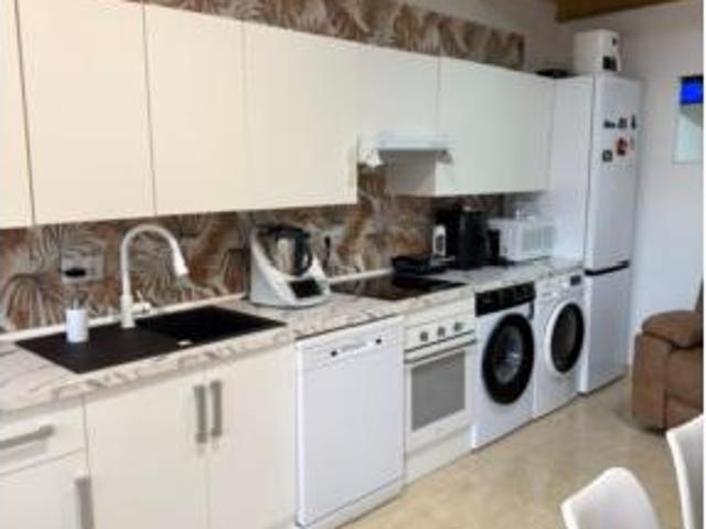 Chalet en venta en Valdestillas, Valladolid