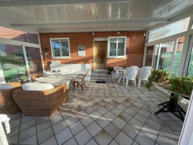 Chalet en venta en Valdestillas, Castilla y León