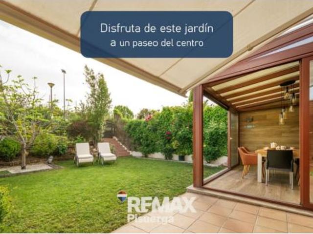 Chalet en venta en Huerta del Rey, Valladolid
