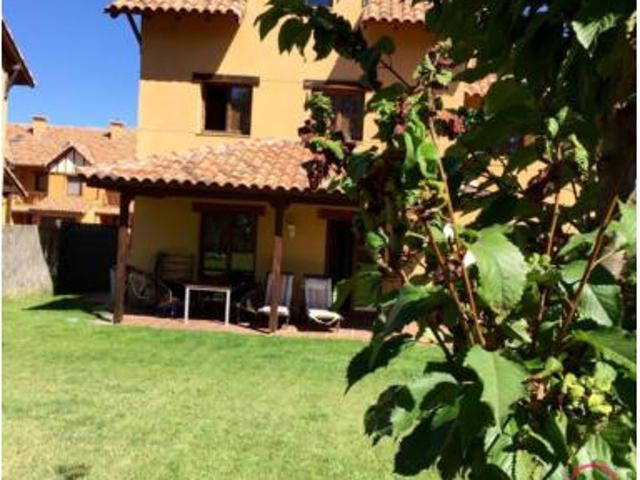 Chalet en venta en Valverde De La Virgen, Castilla y León