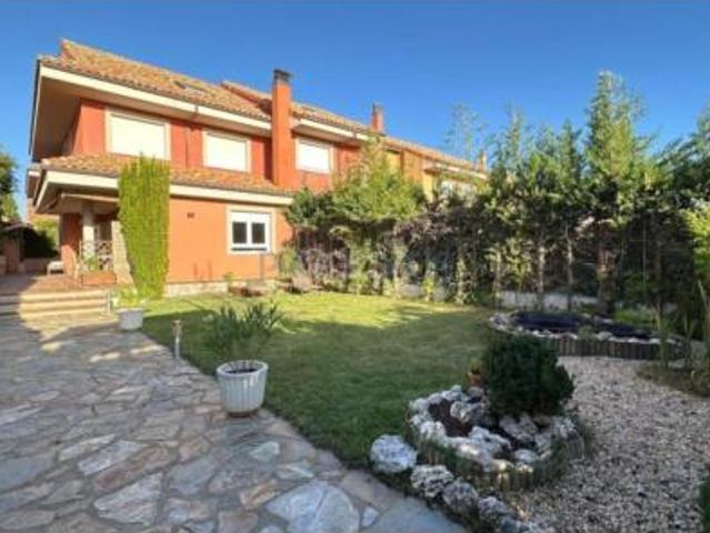 Chalet en venta en La Virgen del Camino, Valverde De La Virgen