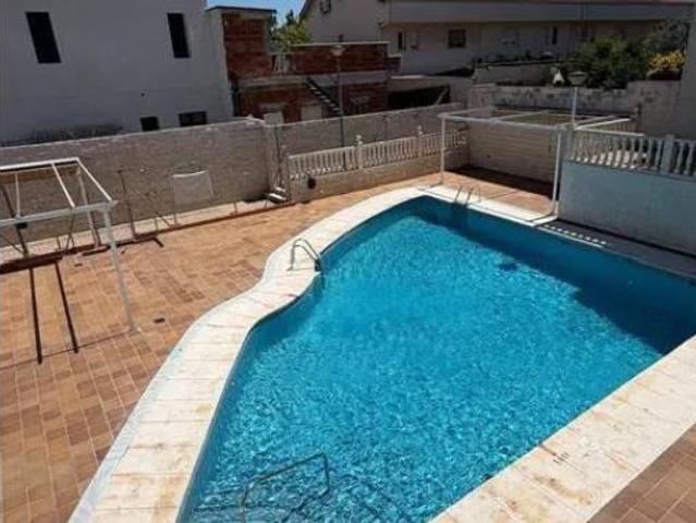 Chalet en venta en Velilla De San Antonio, Madrid