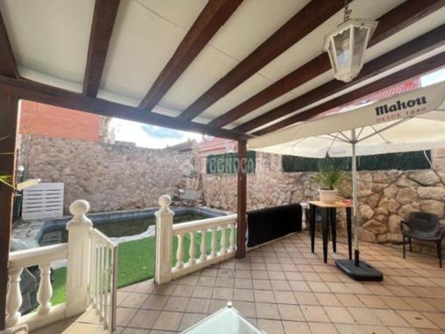 Chalet en venta en Velilla De San Antonio, Madrid