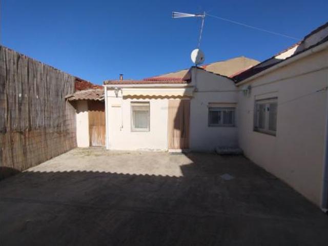 Chalet en venta en Villalbarba, Valladolid