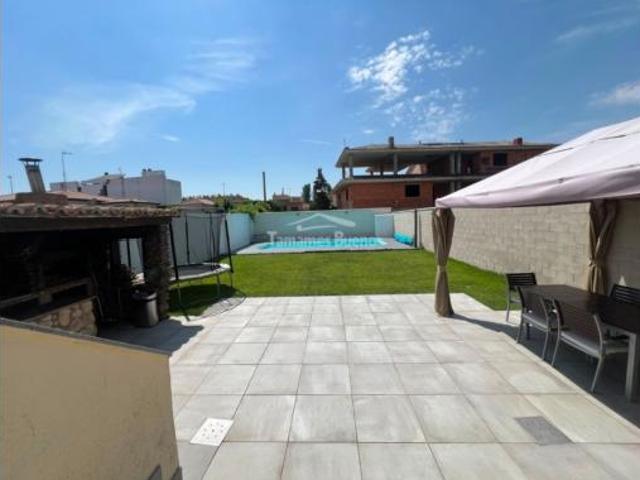 Chalet en venta en Anantapur, Villamayor