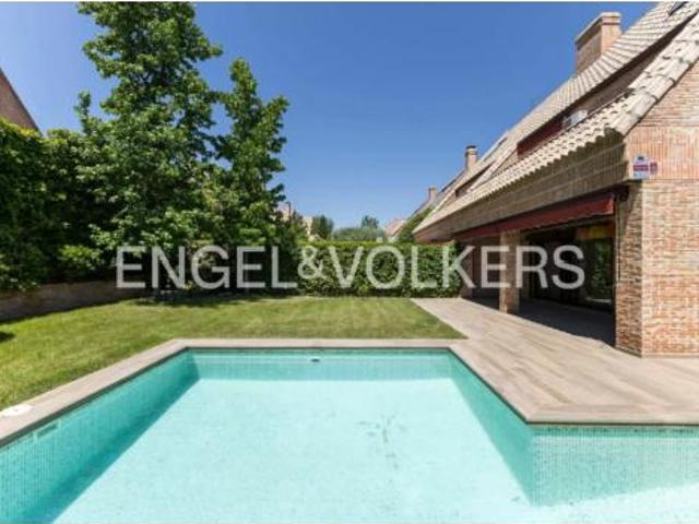 Chalet en venta en Villanueva Del Pardillo, Madrid