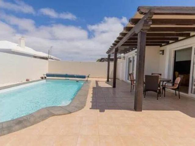 Chalet en venta en Playa Blanca, Yaiza