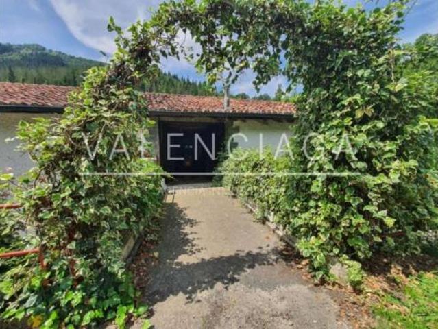 Chalet en venta en Zaldibia, Guipúzcoa