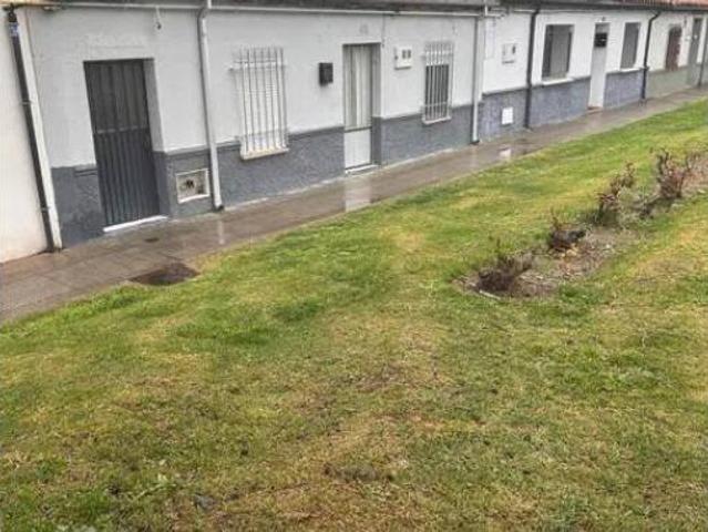 Chalet en venta en San Frontis, Zamora