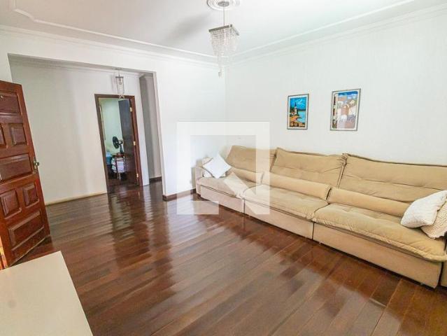Casa aluguel em Região Geográfica Imediata de Belo Horizonte, Região Metropolitana de Belo Horizonte