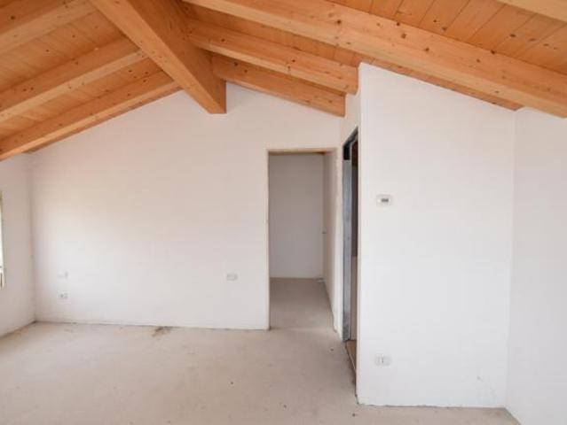 Appartamento in vendita a Pederobba, Veneto