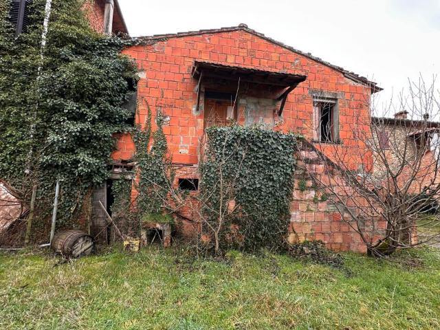 Villa Schiera in vendita a Palazzo Del Pero, Toscana