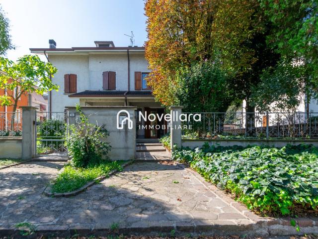 Villa Schiera in vendita a Bassa Reggiana, Re