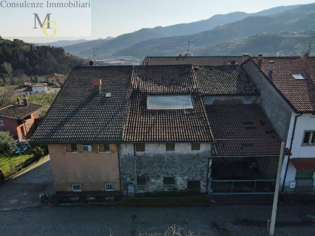 Villa Indipendente in vendita a San Giovanni Ilarione, Veneto