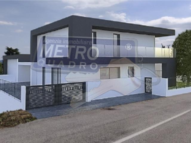 Villa Schiera in vendita a Santorso, Veneto