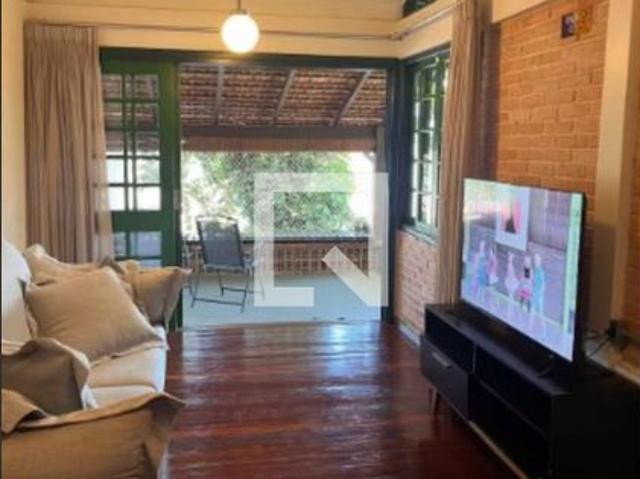 Casa aluguel em Região Geográfica Imediata de Florianópolis, Desterro