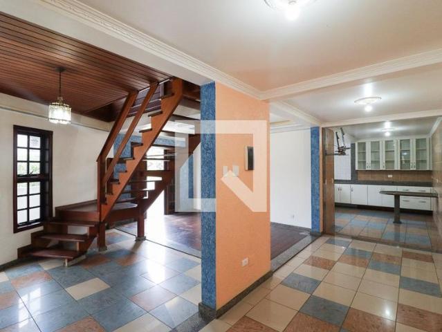 Casa aluguel em Região Imediata de São Paulo, Região Metropolitana de São Paulo