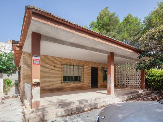 Casa en venta en La Hoya de Buñol, Valencia