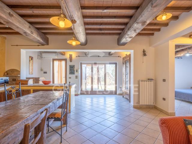 Casa in vendita a Bettona, Umbria