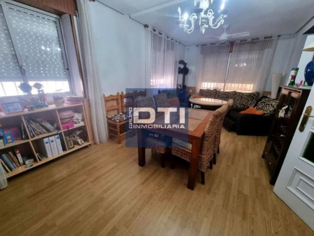 Casa en venta en Distrito 2, Albacete