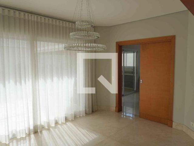 Casa aluguel em Região Imediata de São Paulo, Região Metropolitana de São Paulo