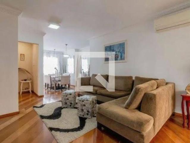 Casa aluguel em Região Imediata de São Paulo, Região Metropolitana de São Paulo